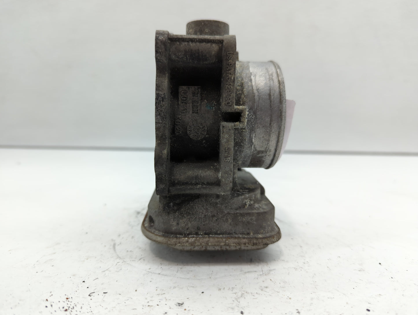 2009-2018 Dodge Journey Throttle Body Fits Fits 2007 2008 2009 2010 2011 2012 2013 2014 2015 2016 2017 2018 OEM Used Auto Pa