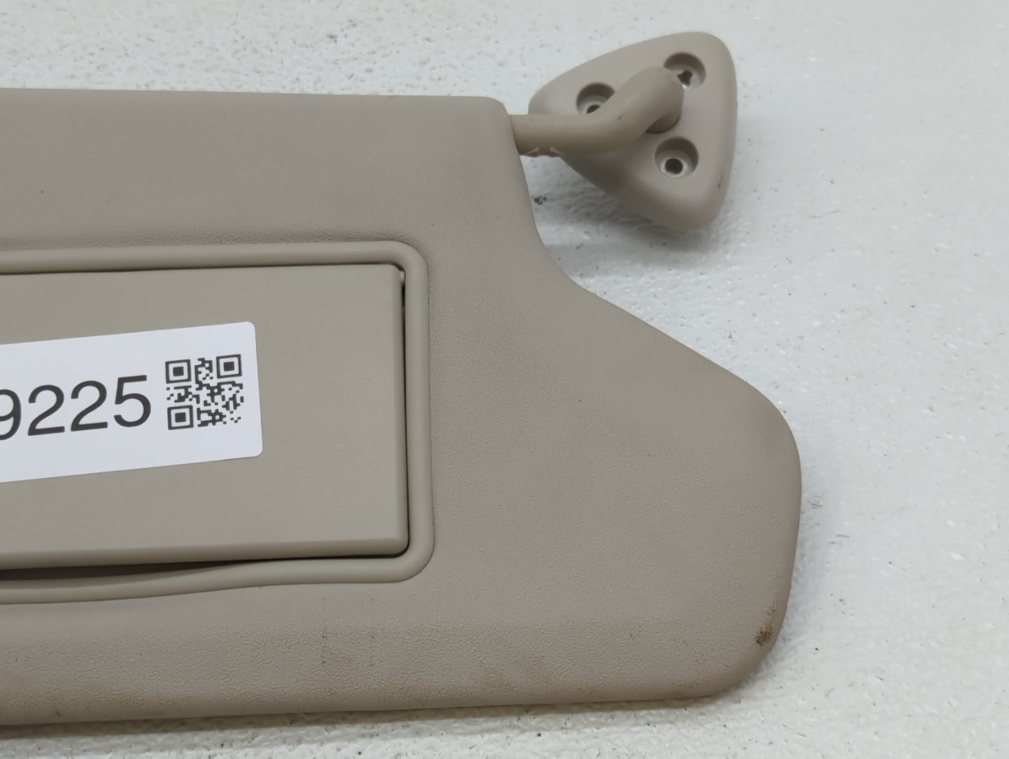 2013 Dodge Journey Sun Visor Shade Replacement Passenger Right Mirror Fits OEM Used Auto Parts - Oemusedautoparts1.com