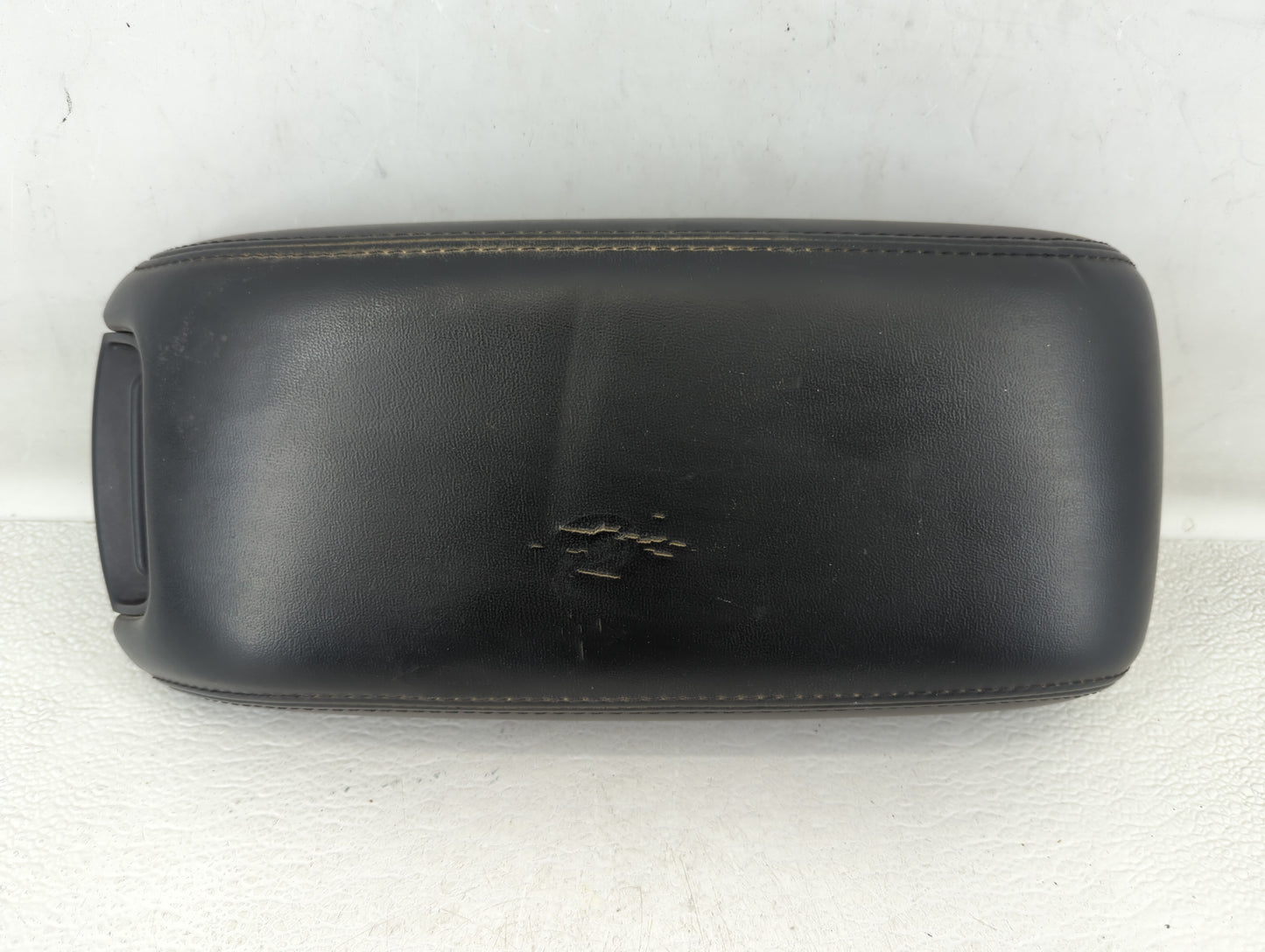 2013 Dodge Journey Center Console Armrest Cover Lid - Oemusedautoparts1.com