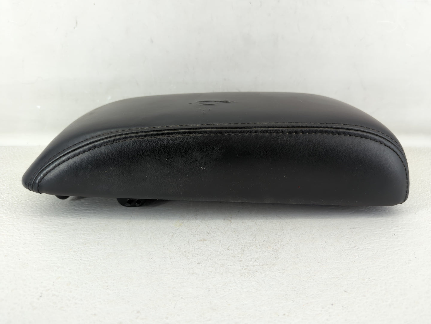 2013 Dodge Journey Center Console Armrest Cover Lid - Oemusedautoparts1.com
