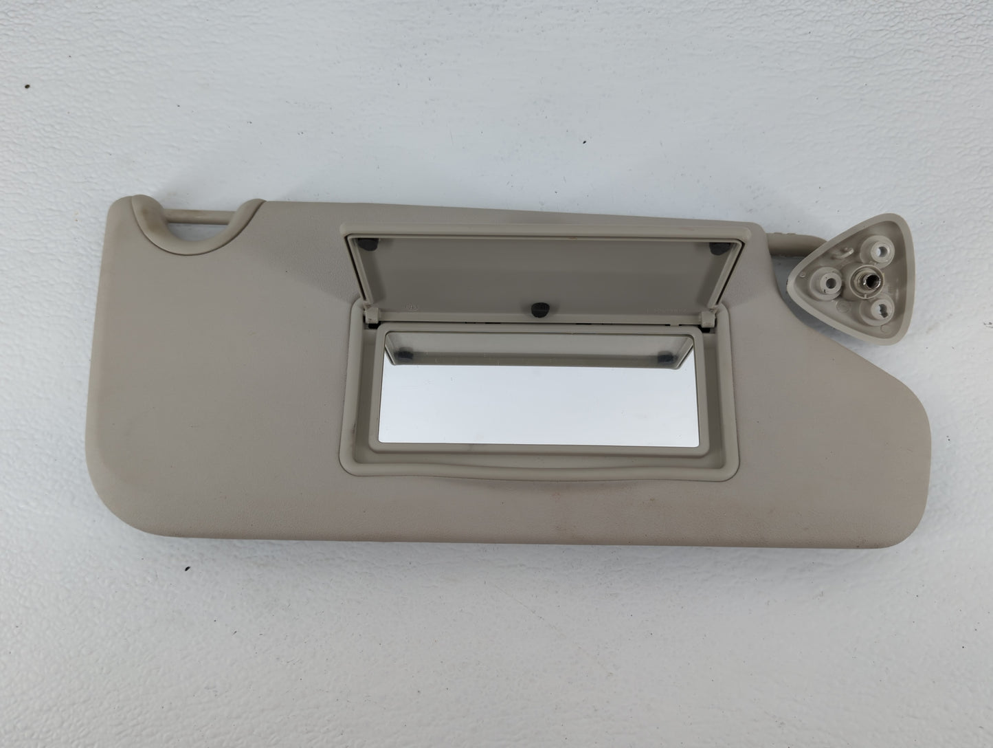 2013 Dodge Journey Sun Visor Shade Replacement Passenger Right Mirror Fits OEM Used Auto Parts - Oemusedautoparts1.com