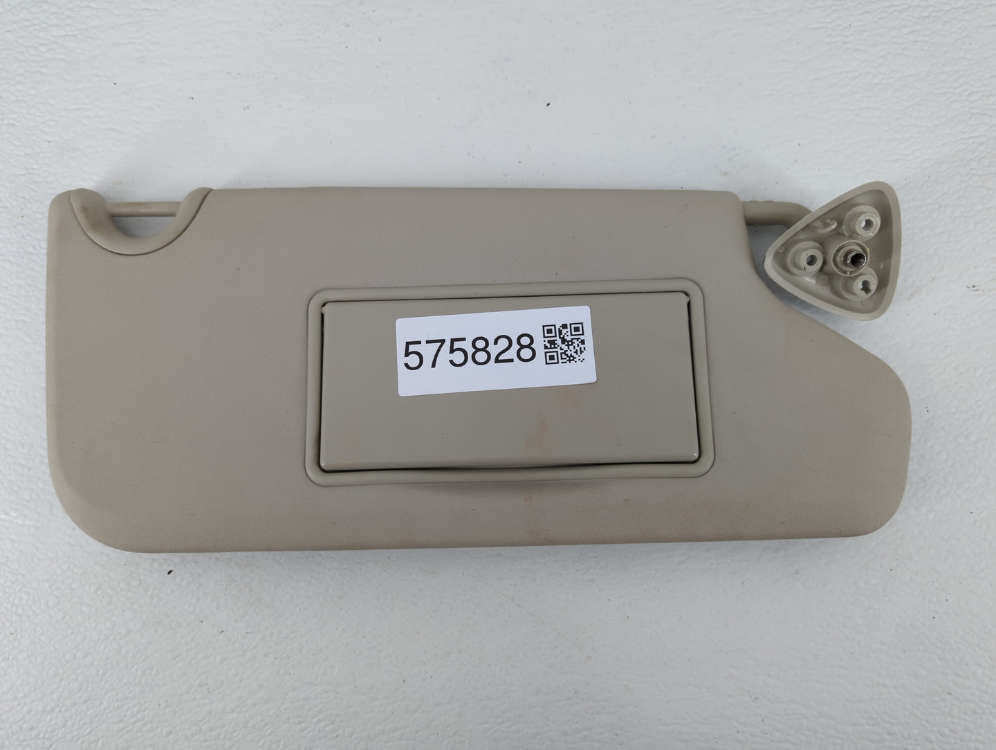2013 Dodge Journey Sun Visor Shade Replacement Passenger Right Mirror Fits OEM Used Auto Parts - Oemusedautoparts1.com