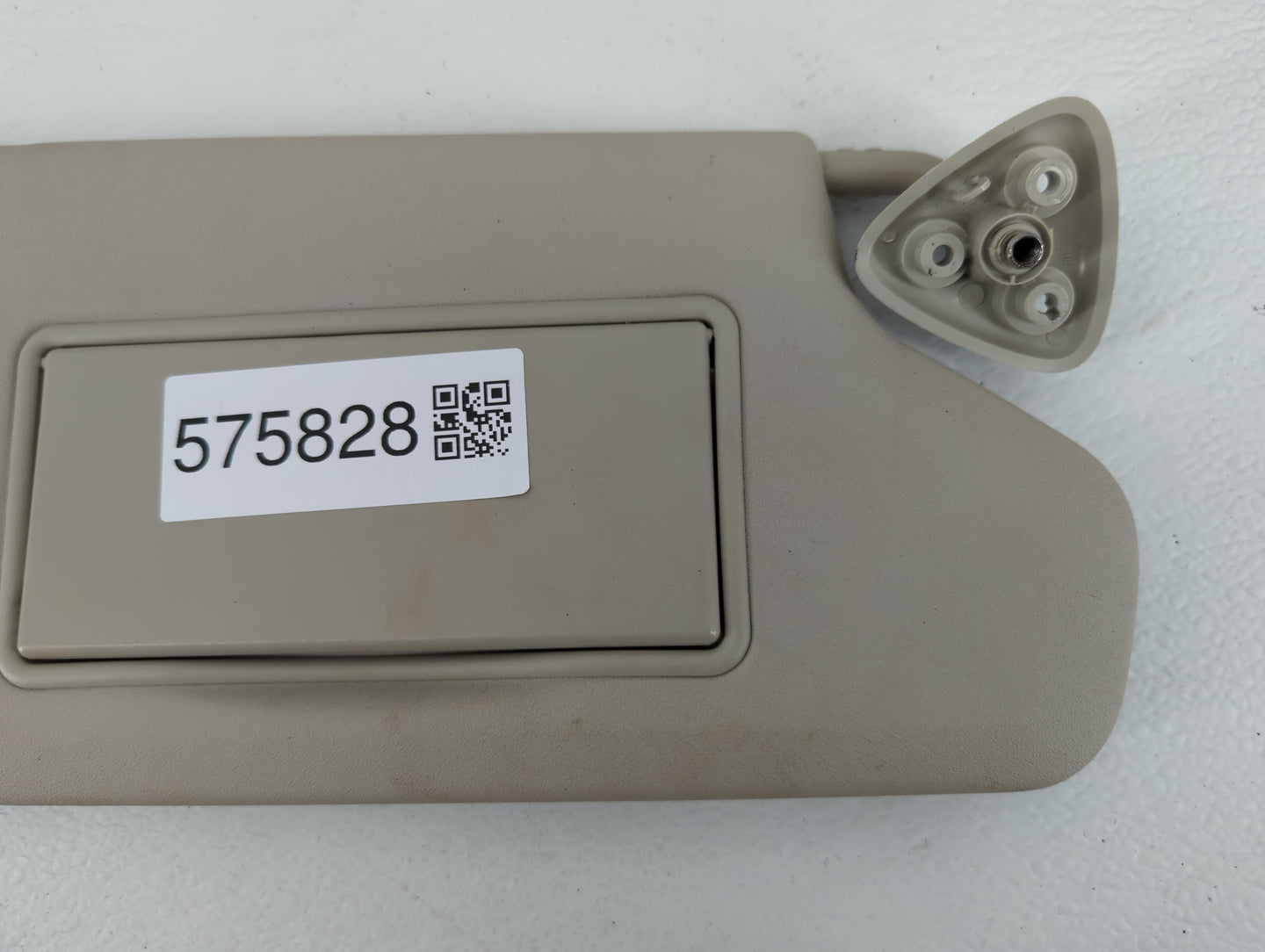 2013 Dodge Journey Sun Visor Shade Replacement Passenger Right Mirror Fits OEM Used Auto Parts - Oemusedautoparts1.com