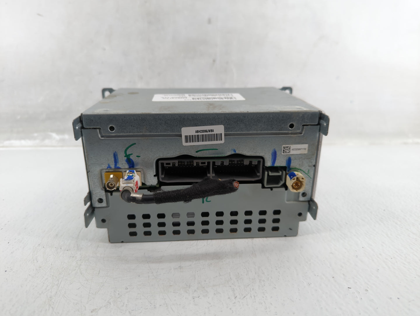 2013 Dodge Journey Radio AM FM Cd Player Receiver Replacement P/N:P05091919AB Fits OEM Used Auto Parts - Oemusedautoparts1.c
