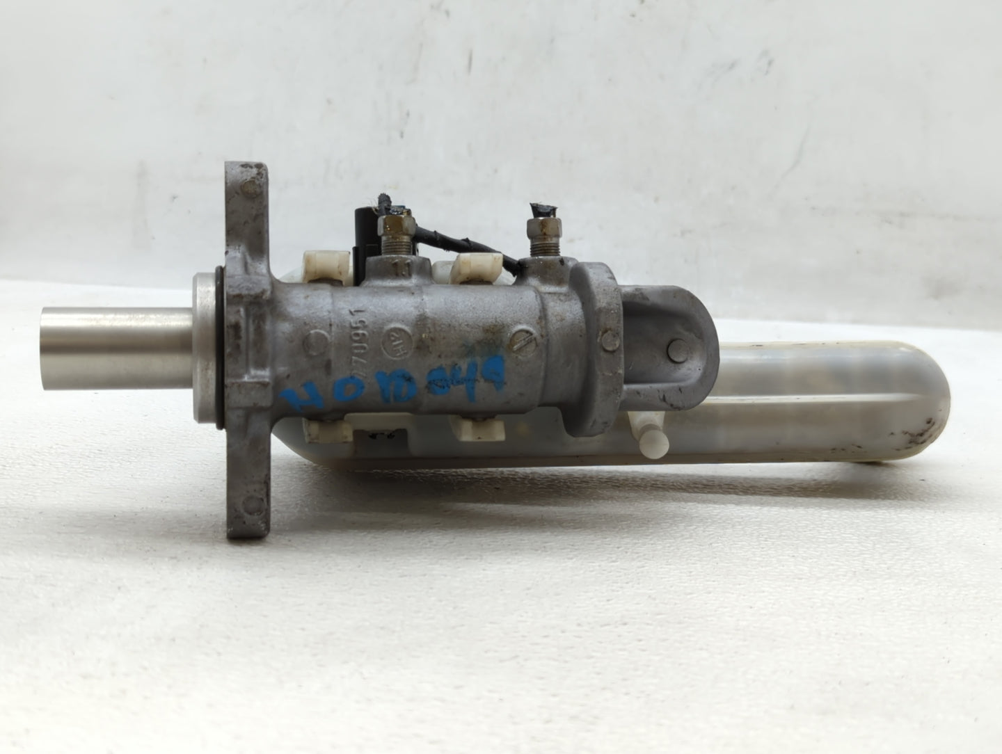 2013 Dodge Journey Brake Master Cylinder - Oemusedautoparts1.com