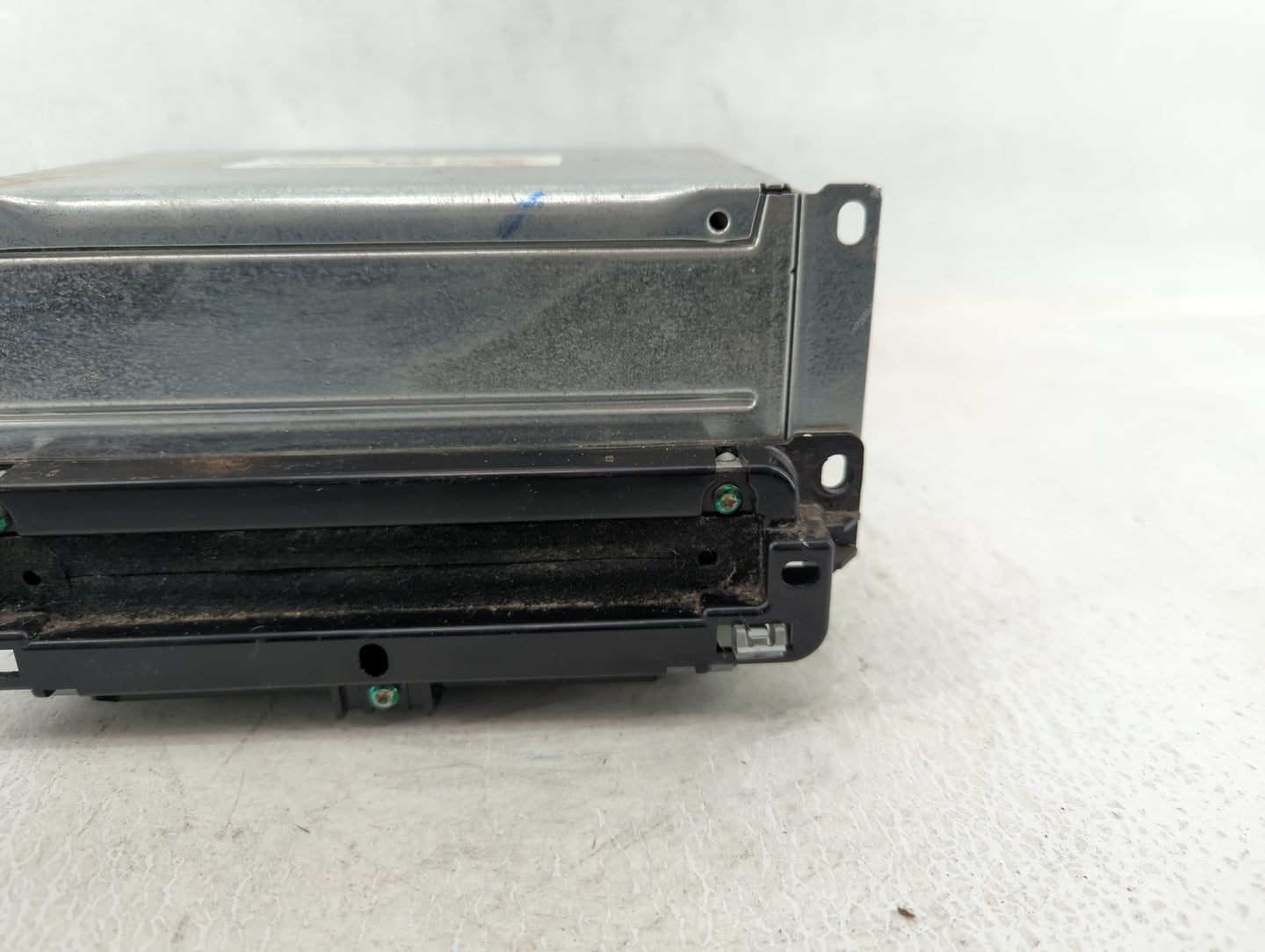 2013 Dodge Journey Radio AM FM Cd Player Receiver Replacement P/N:P05091920AB Fits OEM Used Auto Parts - Oemusedautoparts1.c