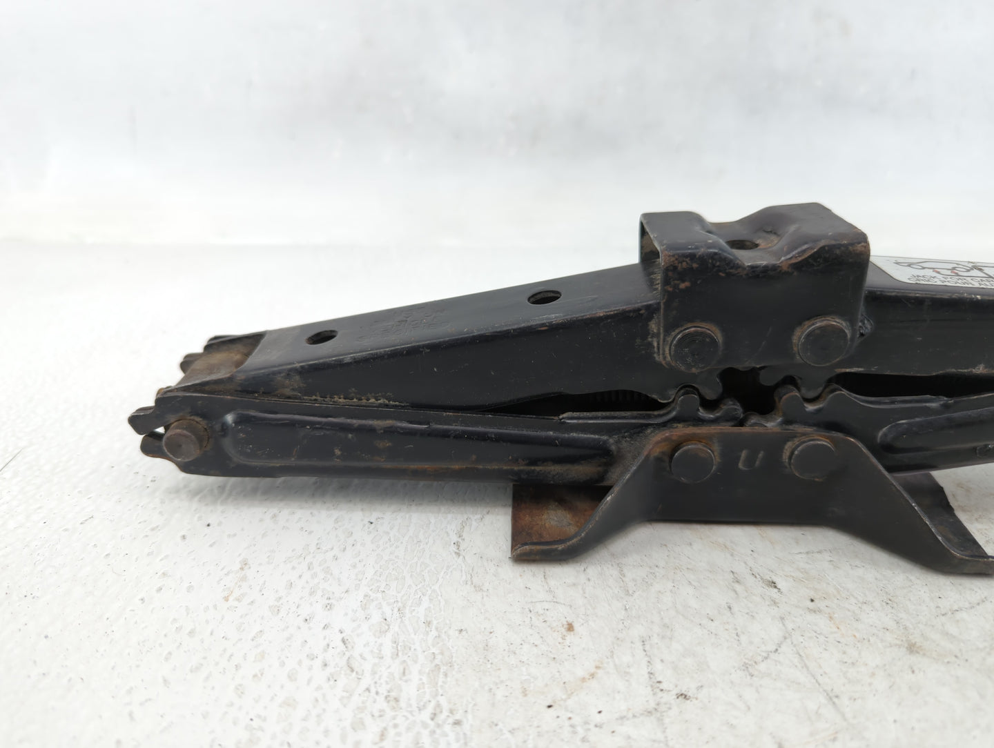 2013 Dodge Journey Spare Scissor Car Jack 626406 - Oemusedautoparts1.com