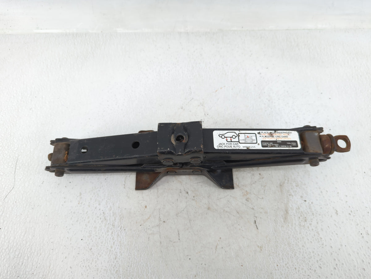2013 Dodge Journey Spare Scissor Car Jack 626406 - Oemusedautoparts1.com