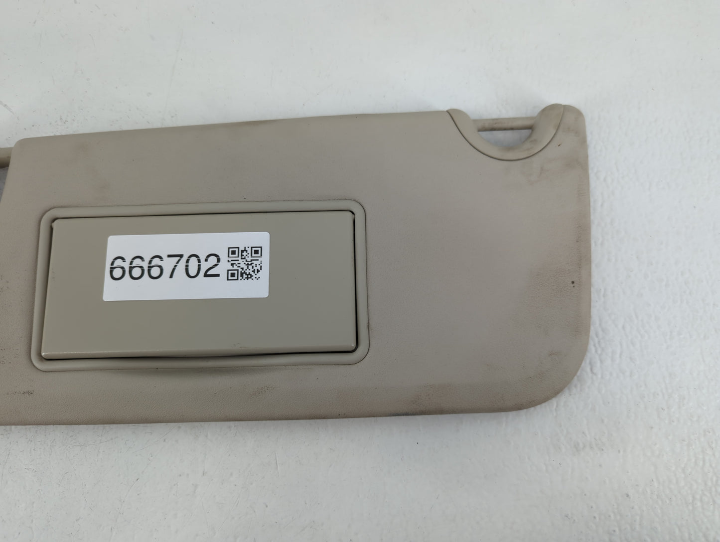 2013 Dodge Journey Sun Visor Shade Replacement Driver Left Mirror Fits OEM Used Auto Parts - Oemusedautoparts1.com
