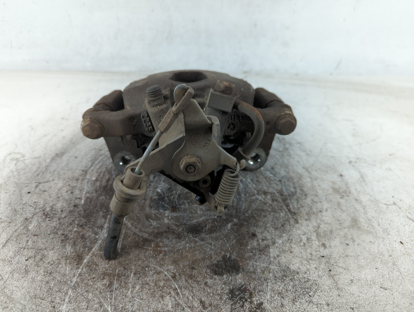 2013 Dodge Journey Front Driver Left Brake Caliper - Oemusedautoparts1.com