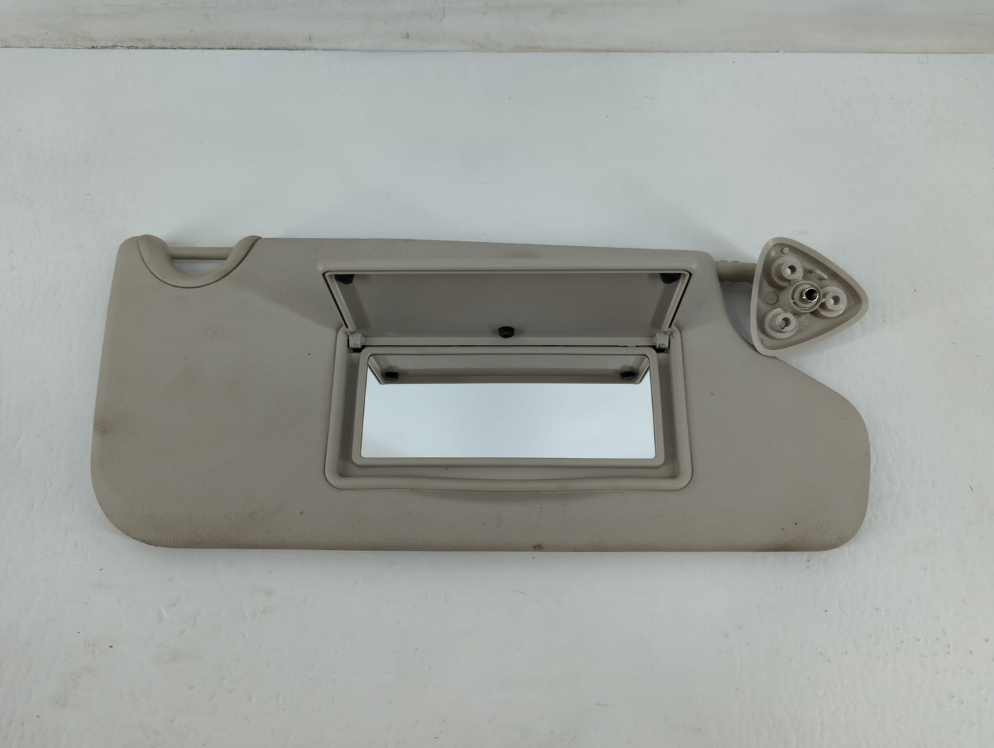 2013 Dodge Journey Sun Visor Shade Replacement Passenger Right Mirror Fits OEM Used Auto Parts - Oemusedautoparts1.com