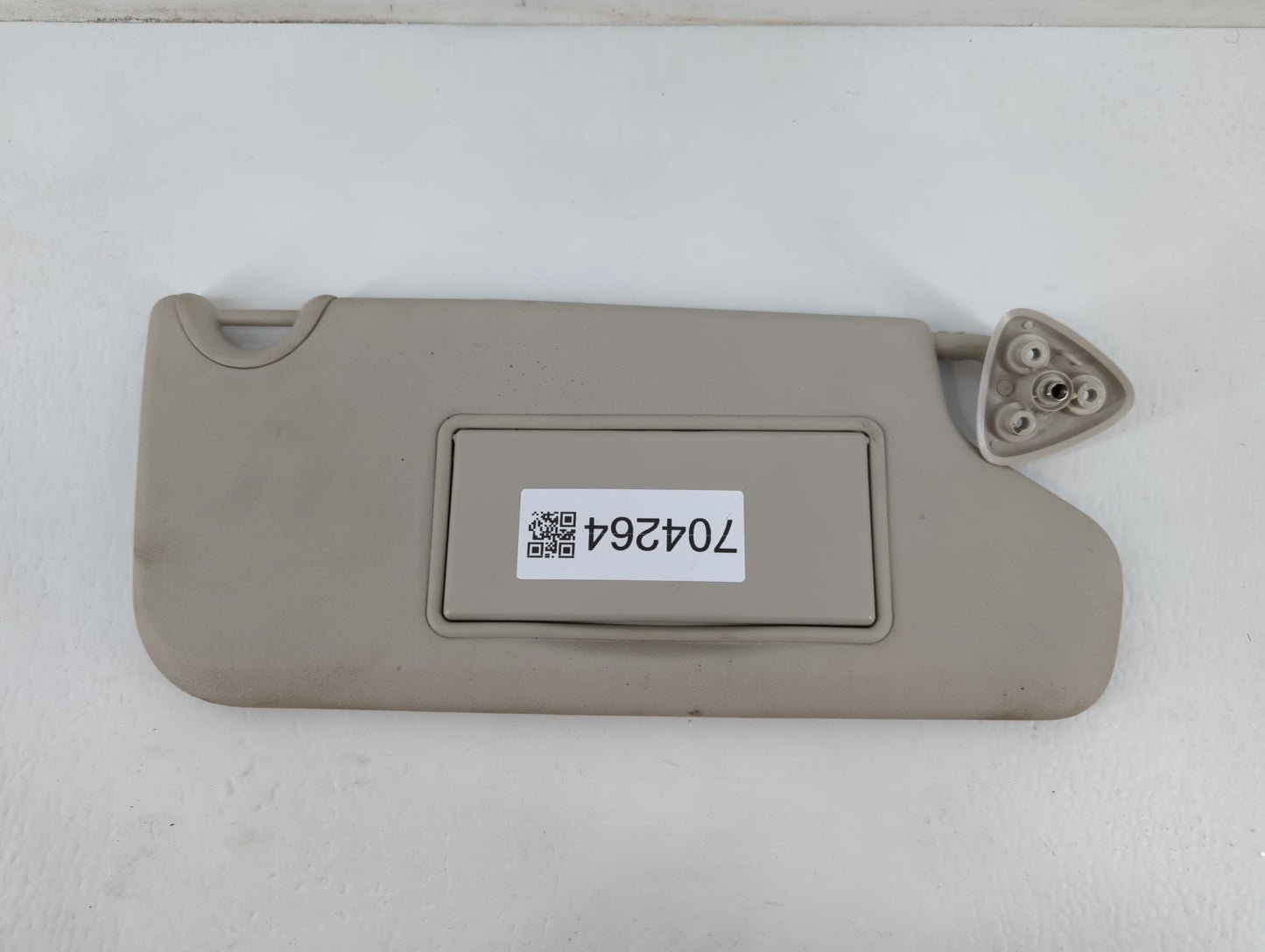 2013 Dodge Journey Sun Visor Shade Replacement Passenger Right Mirror Fits OEM Used Auto Parts - Oemusedautoparts1.com