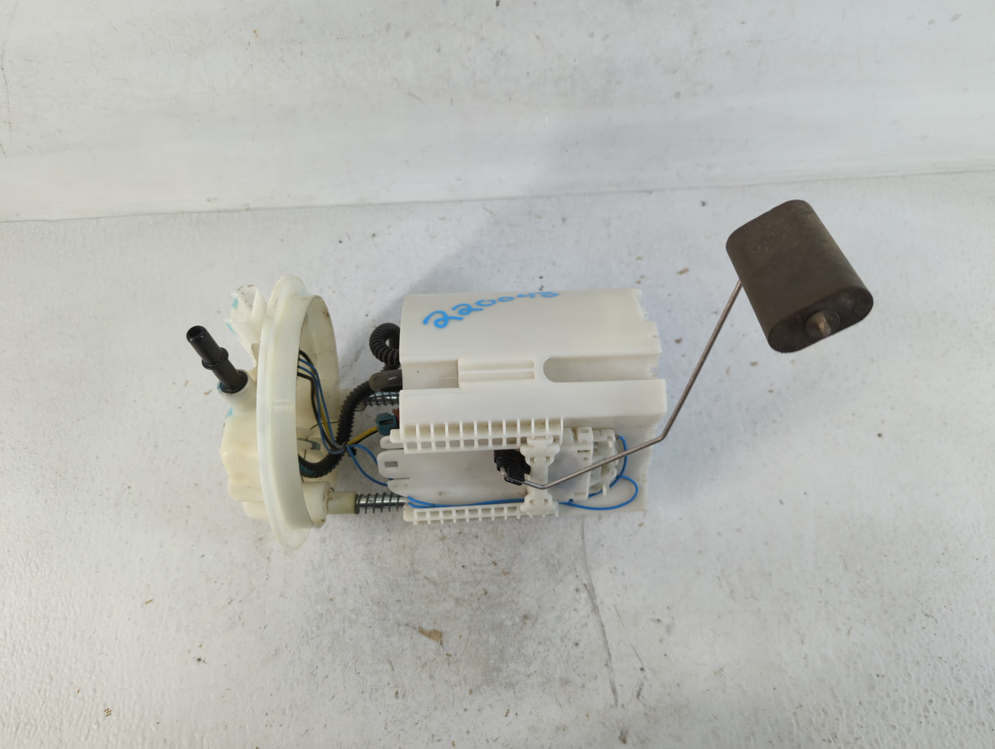 2011-2019 Dodge Journey Electrical Gas Fuel Pump Assembly - Oemusedautoparts1.com