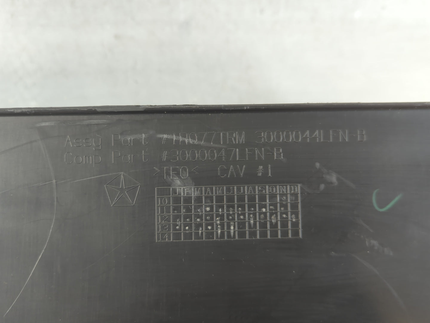 2013 Dodge Journey Passenger Glove Box Door Storage Compartment 795765 - Oemusedautoparts1.com