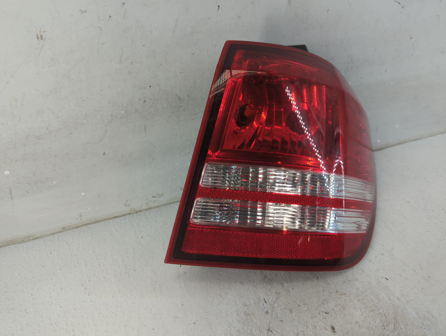 2010-2020 Dodge Journey Tail Light Assembly Passenger Right OEM P/N:05116290AH Fits OEM Used Auto Parts - Oemusedautoparts1.