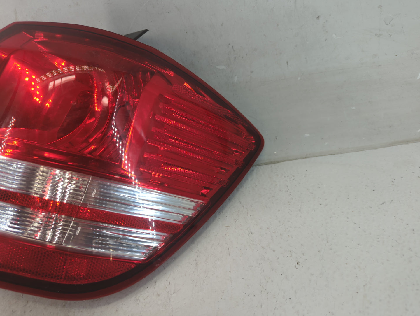 2010-2020 Dodge Journey Tail Light Assembly Passenger Right OEM P/N:05116290AH Fits OEM Used Auto Parts - Oemusedautoparts1.