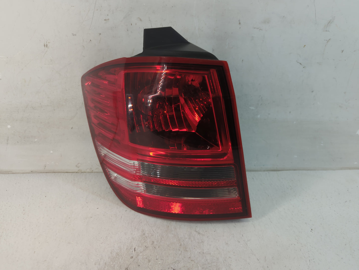 2013 Dodge Journey Tail Light Assembly Driver Left OEM P/N:05116291AH Fits OEM Used Auto Parts - Oemusedautoparts1.com