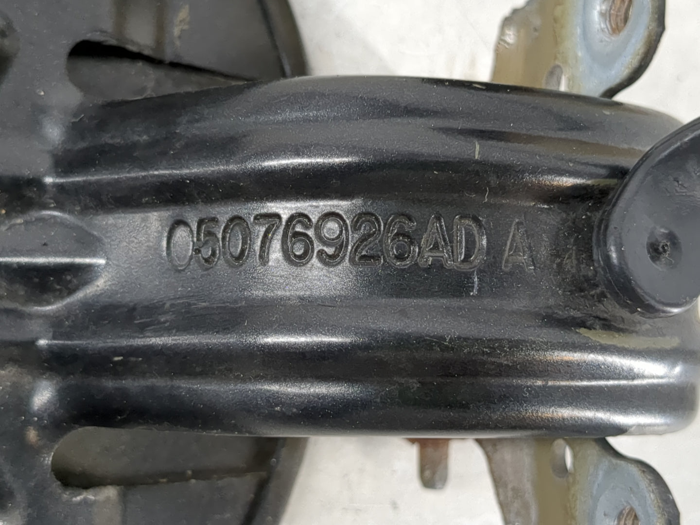 2013 Dodge Journey Fuel Tank Door Lid Gas Tank - Oemusedautoparts1.com