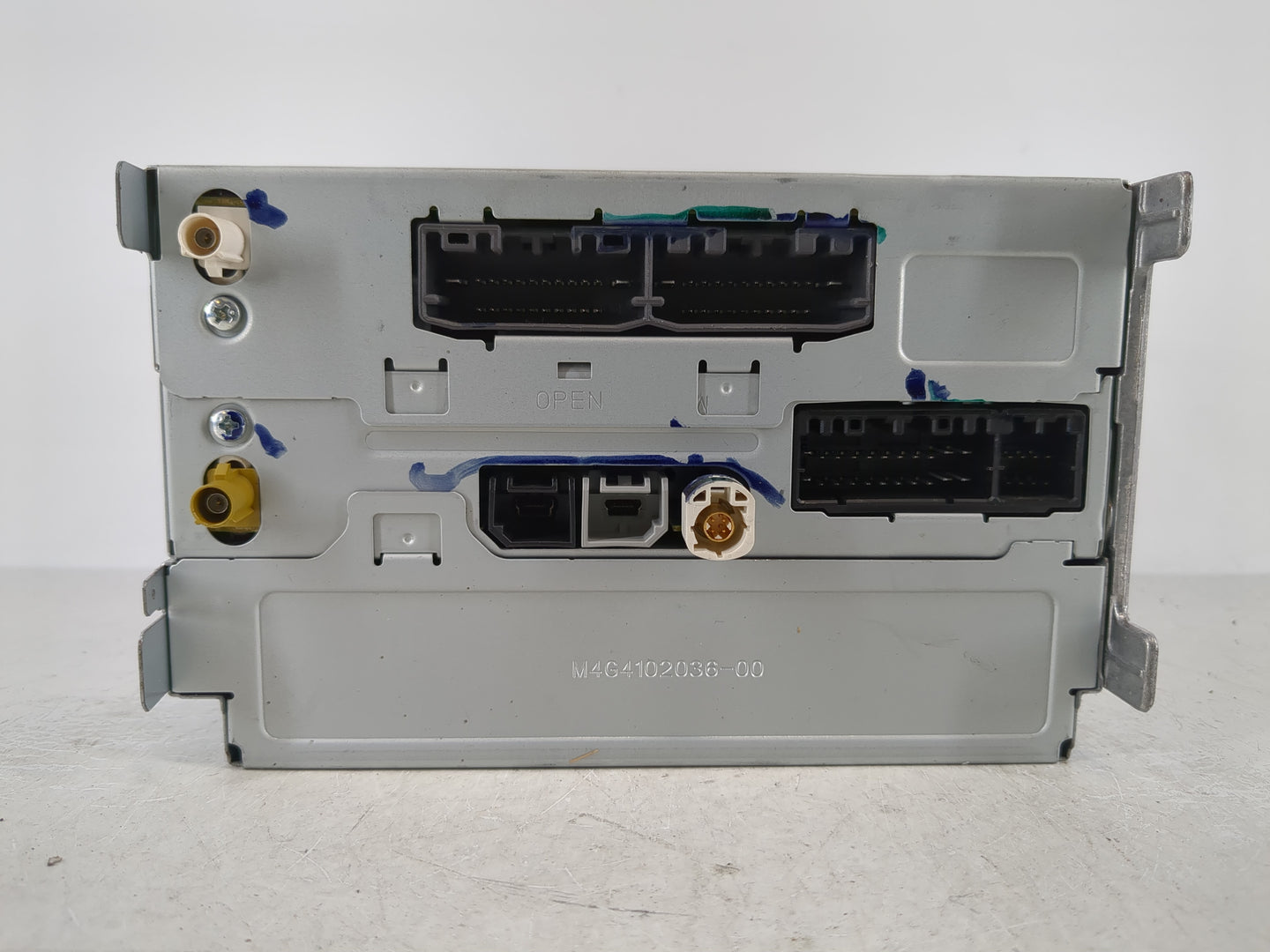 2013 Dodge Journey Radio AM FM Cd Player Receiver Replacement P/N:P05091367AH Fits OEM Used Auto Parts - Oemusedautoparts1.c