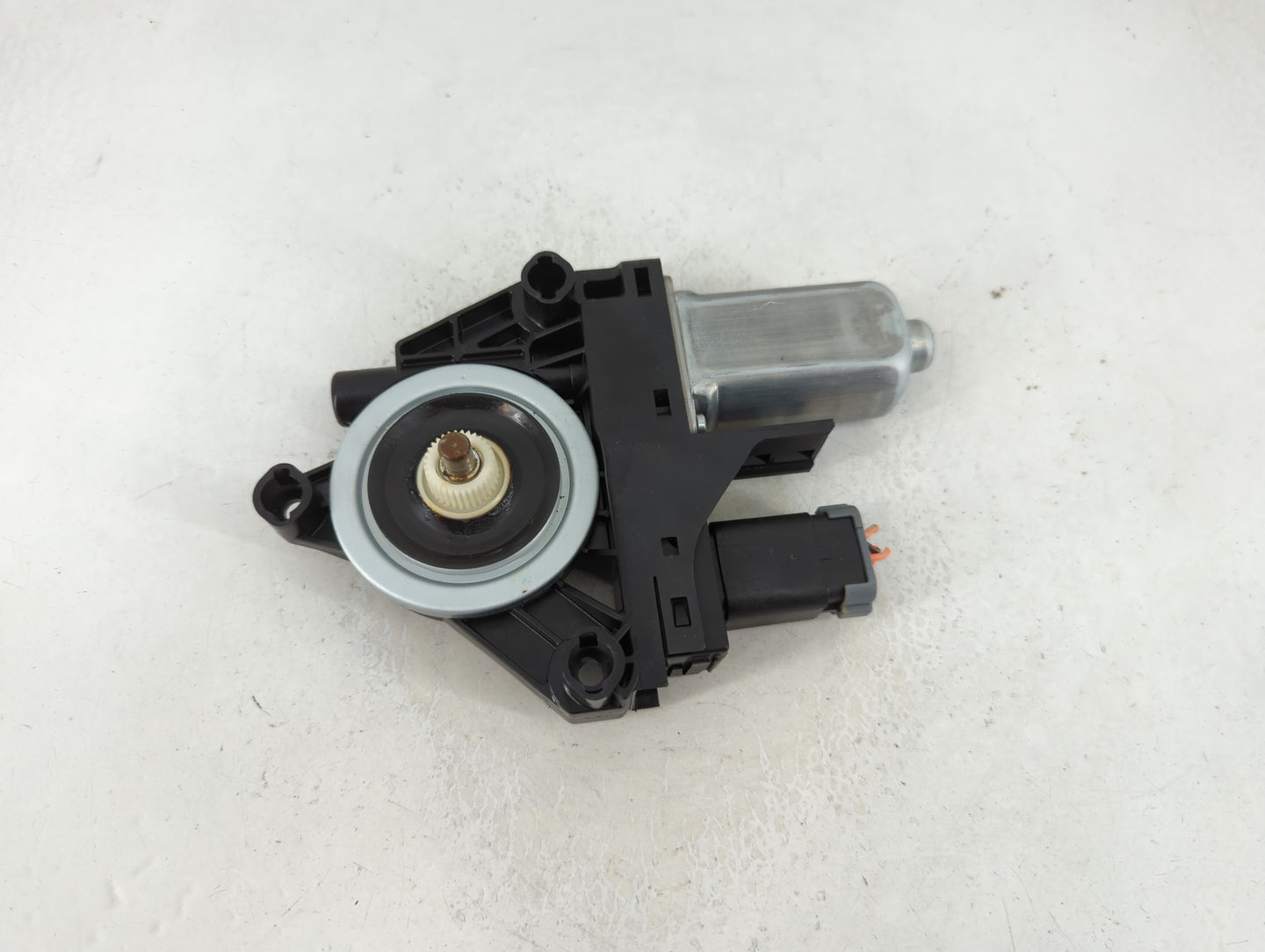 2013 Dodge Journey Driver Front Left Power Window Motor - Oemusedautoparts1.com