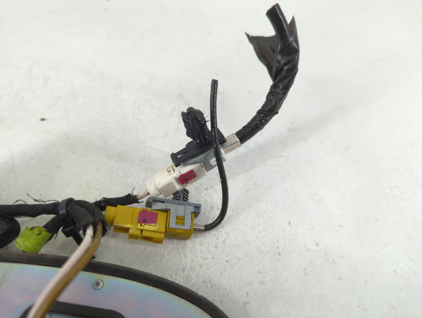 2013 Dodge Journey Antenna - Oem - Oemusedautoparts1.com
