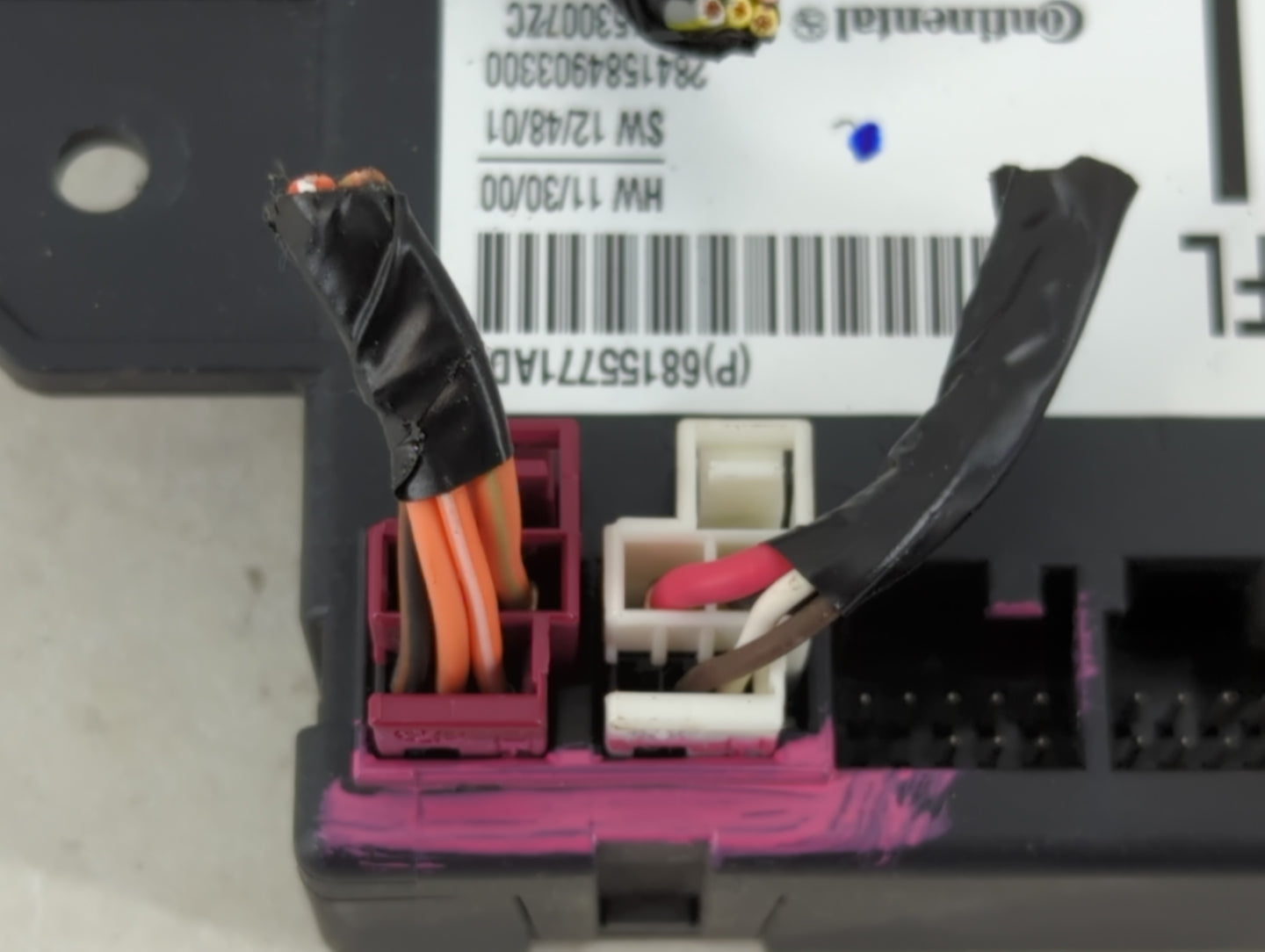 2011-2014 Dodge Journey Door Control Module P68155771ad - Oemusedautoparts1.com