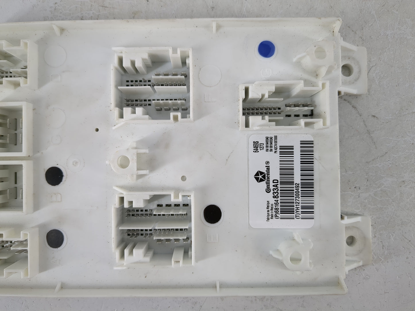 2013 Dodge Journey Chassis Control Module Ccm Bcm Body Control 68164833ad - Oemusedautoparts1.com