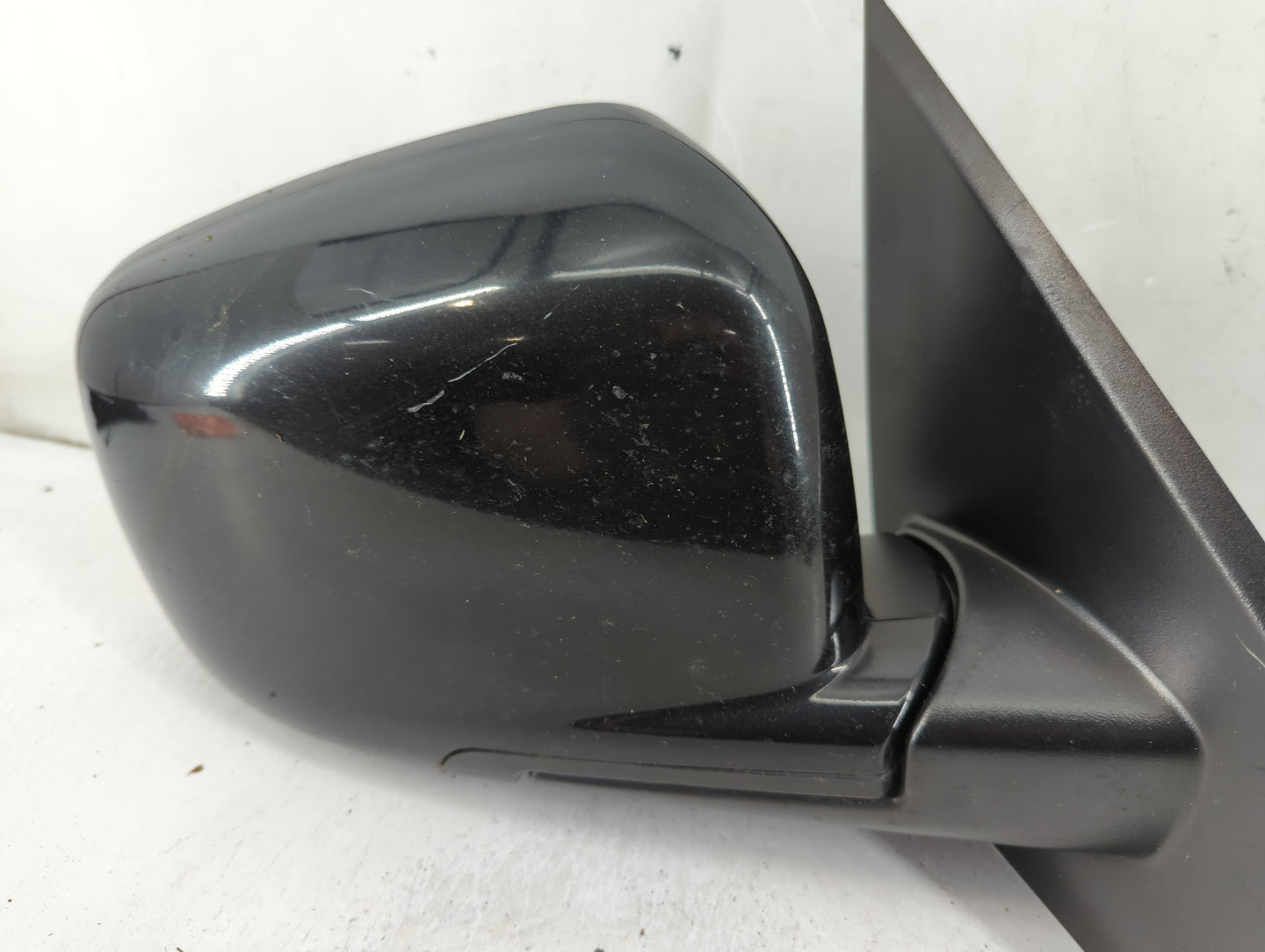 2013 Dodge Journey Passenger Right Side View Manual Door Mirror Black - Oemusedautoparts1.com