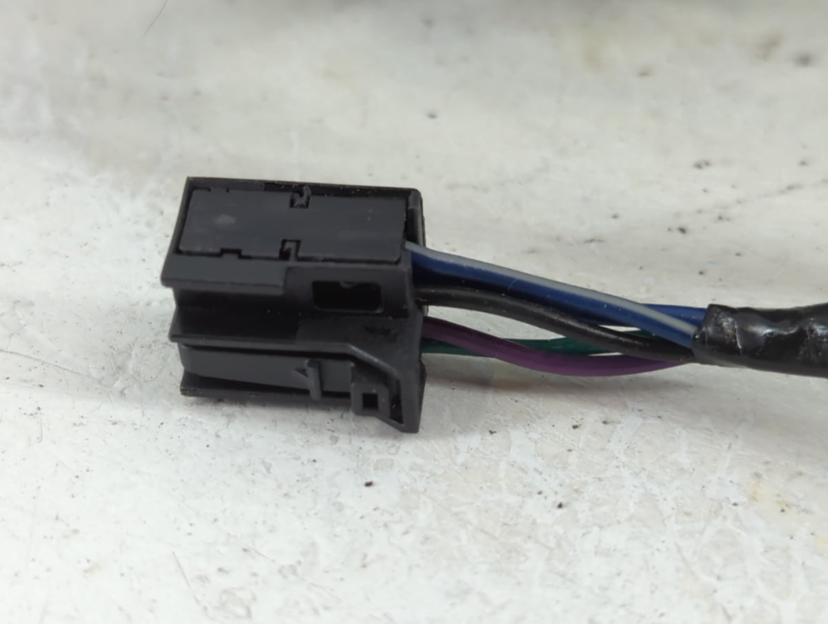2013 Dodge Journey Passenger Right Side View Manual Door Mirror Black 983055 - Oemusedautoparts1.com