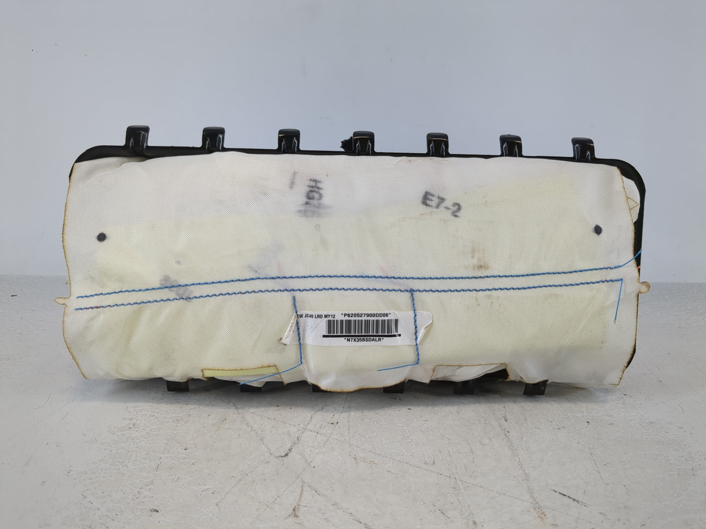 2009-2017 Dodge Journey Air Bag Passenger Right Dashboard OEM Fits Fits 2009 2010 2011 2012 2013 2014 2015 2016 2017 OEM Use