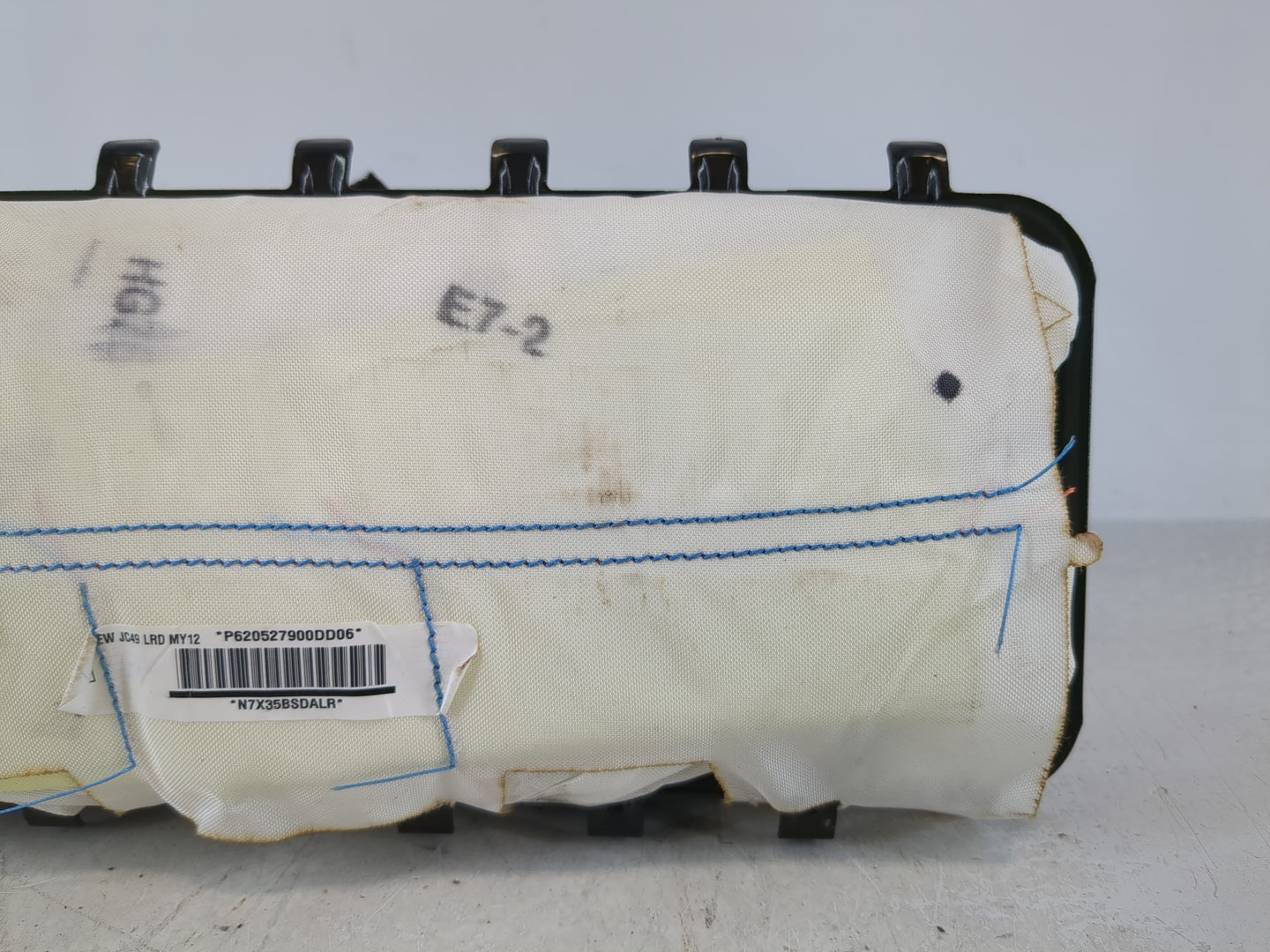 2009-2017 Dodge Journey Air Bag Passenger Right Dashboard OEM Fits Fits 2009 2010 2011 2012 2013 2014 2015 2016 2017 OEM Use