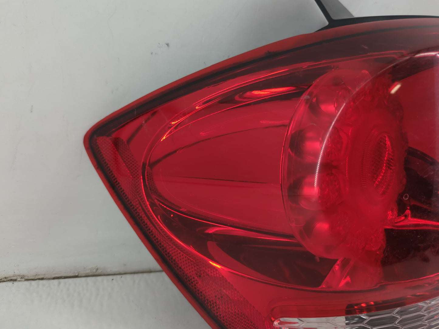 2013 Dodge Journey Driver Left Side Tail Light Taillight Deck Lid Mounted - Oemusedautoparts1.com