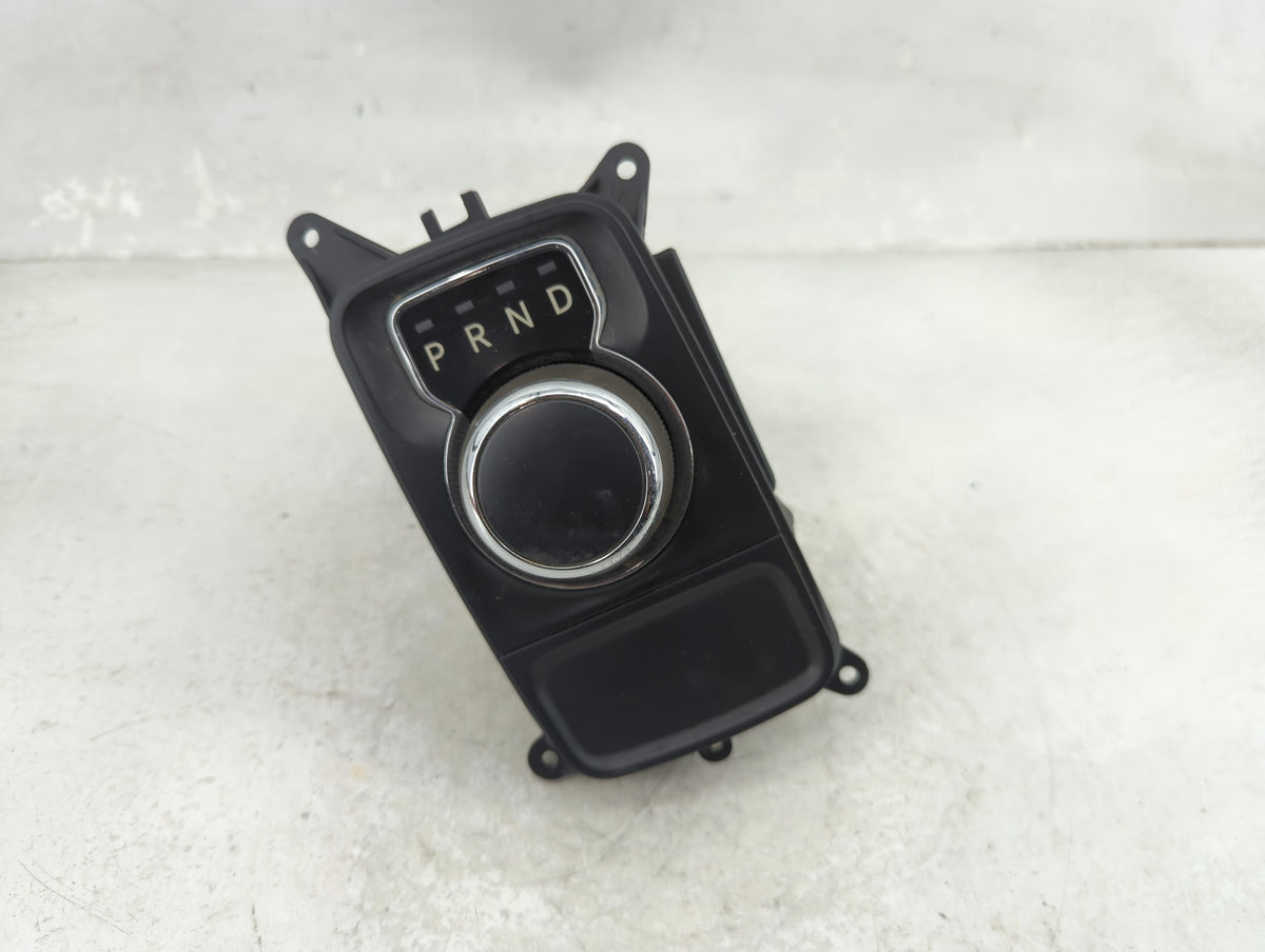 2013 Dodge Ram Floor Console Assembly Shifter - Oemusedautoparts1.com