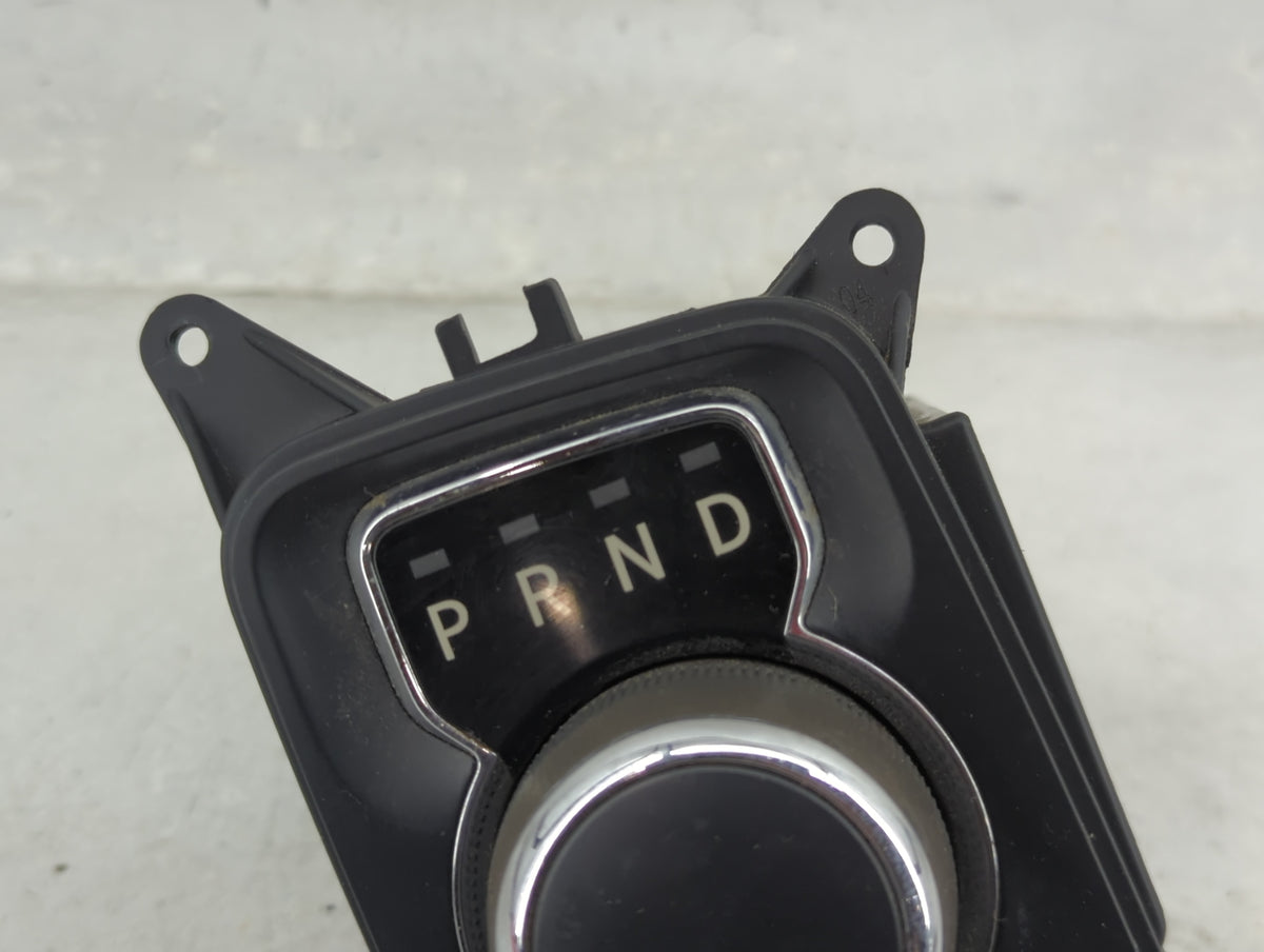 2013 Dodge Ram Floor Console Assembly Shifter - Oemusedautoparts1.com