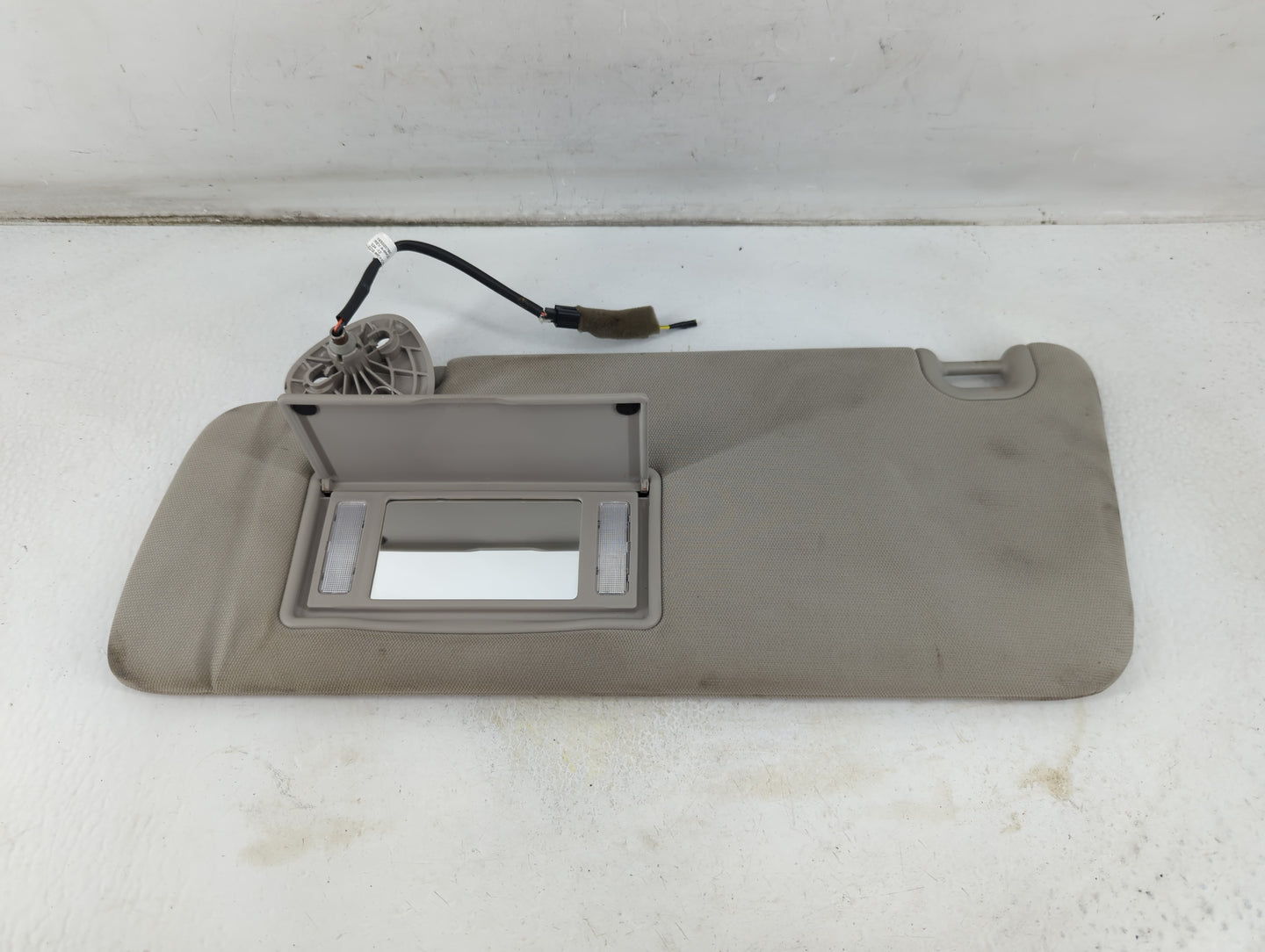 2013 Dodge Ram 1500 Sun Visor Shade Replacement Driver Left Mirror Fits Fits 2014 2015 2016 2017 2018 OEM Used Auto Parts - 