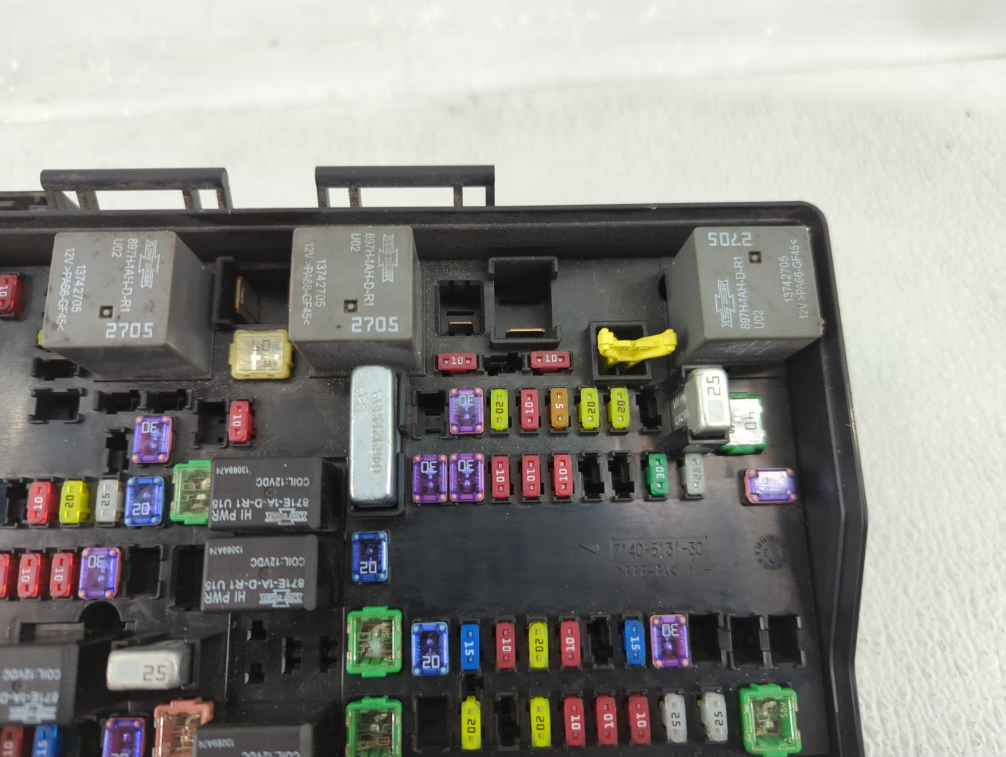 2013 Dodge Ram 1500 Fusebox Fuse Box Panel Relay Module P/N:7140-5131-30 Fits OEM Used Auto Parts - Oemusedautoparts1.com
