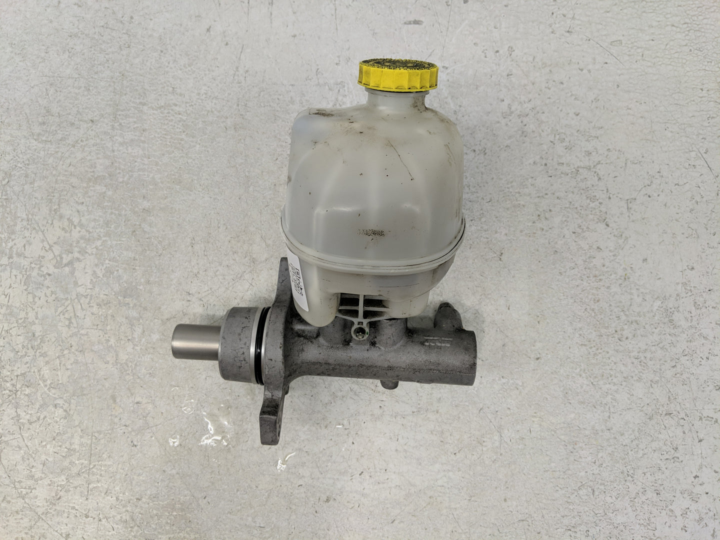 2007-2008 Dodge Ram 1500 Brake Master Cylinder - Oemusedautoparts1.com