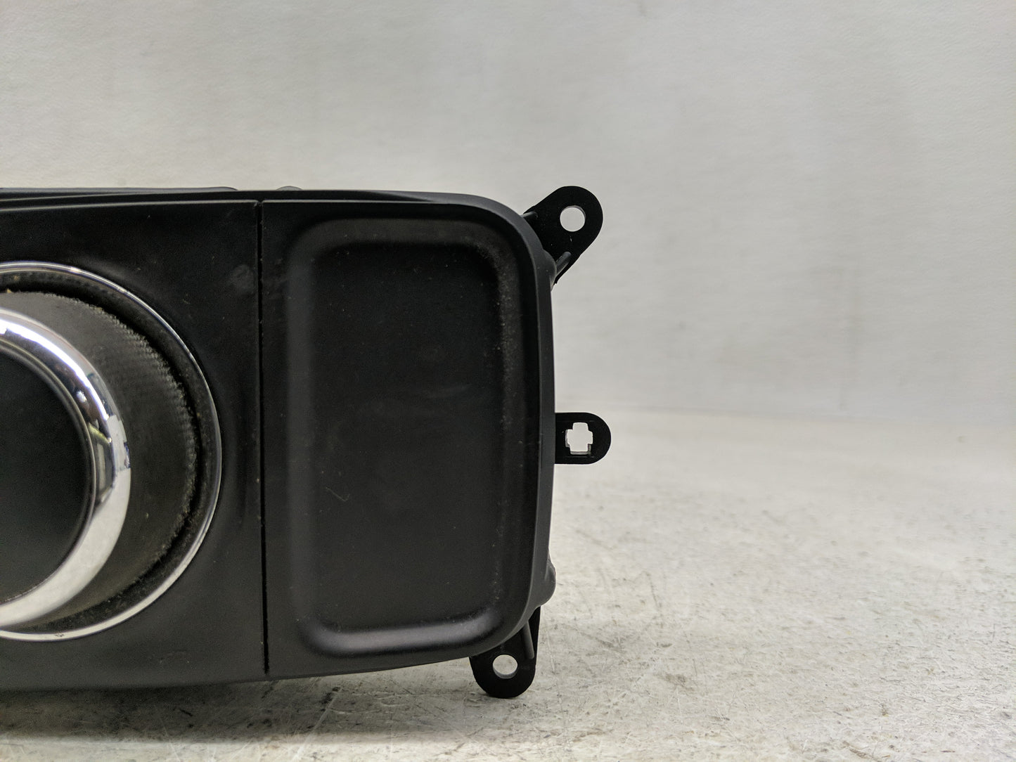 2013 Dodge Ram 1500 Floor Console Assembly Shifter - Oemusedautoparts1.com