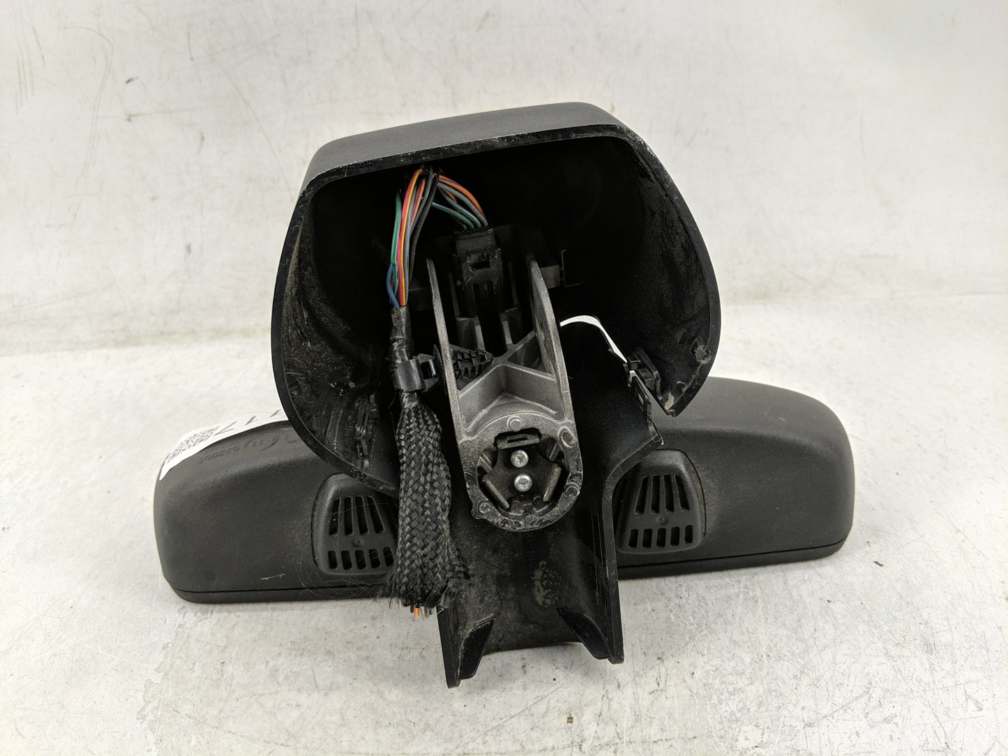 2013 Dodge Ram 1500 Interior Rear View Mirror Replacement OEM Fits OEM Used Auto Parts - Oemusedautoparts1.com