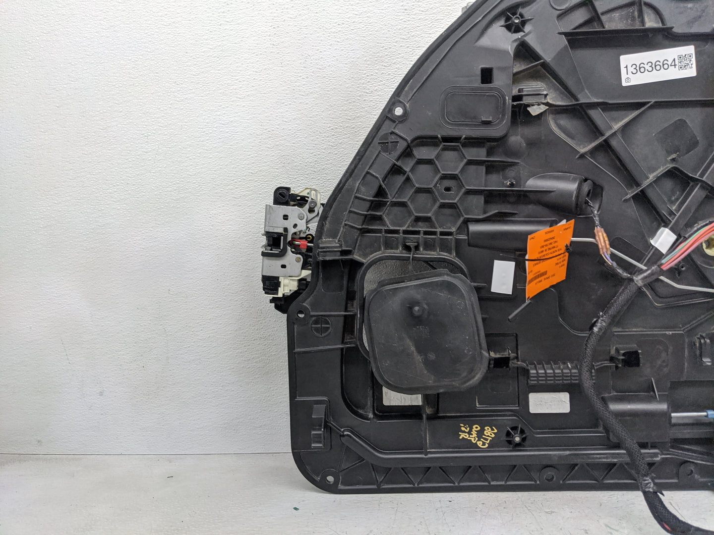 2013 Dodge Ram 1500 Front Right Passenger Interior Door Panel Trim - Oemusedautoparts1.com