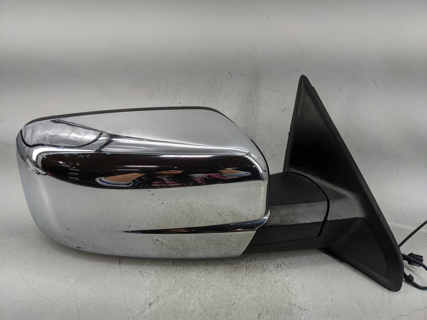 2013 Dodge Ram 1500 Passenger Side View Mirror - Right Door Mirror OEM Used - Oemusedautoparts1.com