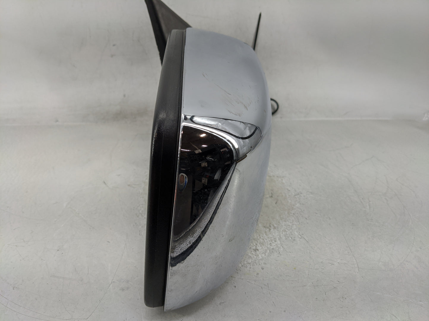 2013 Dodge Ram 1500 Passenger Side View Mirror - Right Door Mirror OEM Used - Oemusedautoparts1.com