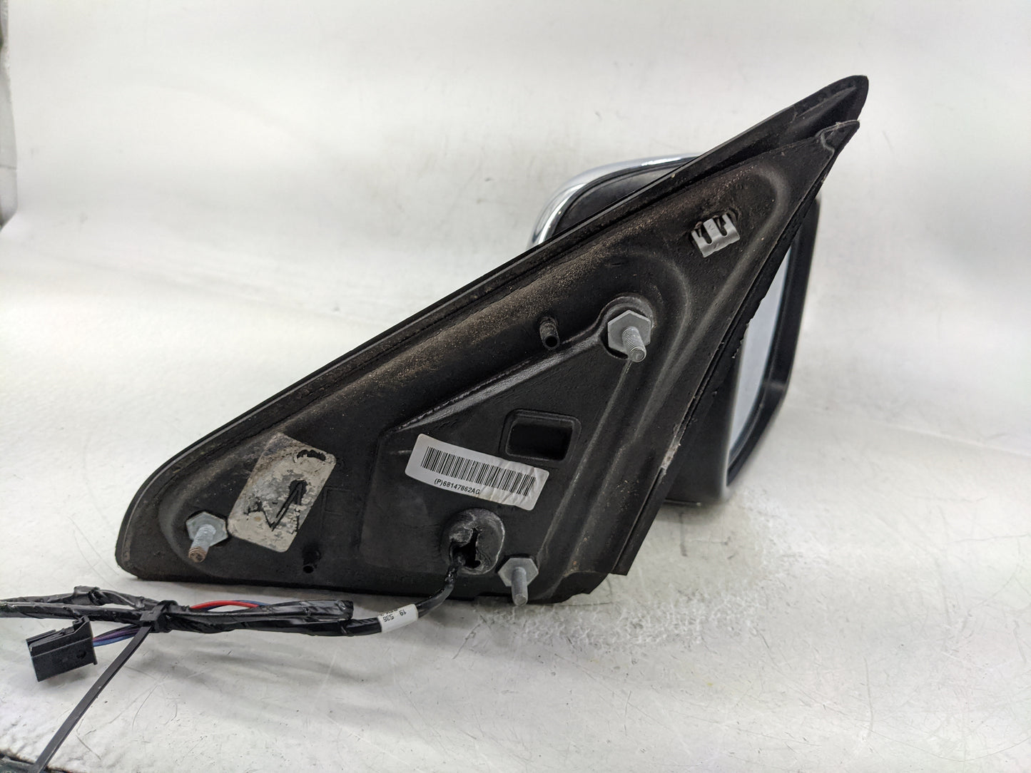 2013 Dodge Ram 1500 Passenger Side View Mirror - Right Door Mirror OEM Used - Oemusedautoparts1.com