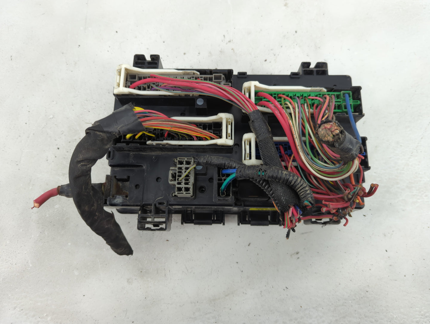 2013 Dodge Ram 1500 Fusebox Fuse Box Panel Relay Module P/N:7140-1980-30 Fits OEM Used Auto Parts - Oemusedautoparts1.com