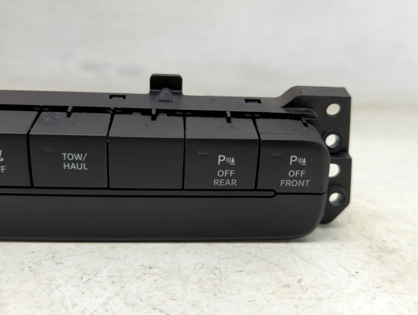 Dodge Ram 1500 Traction Control Module 68247632aa - Oemusedautoparts1.com