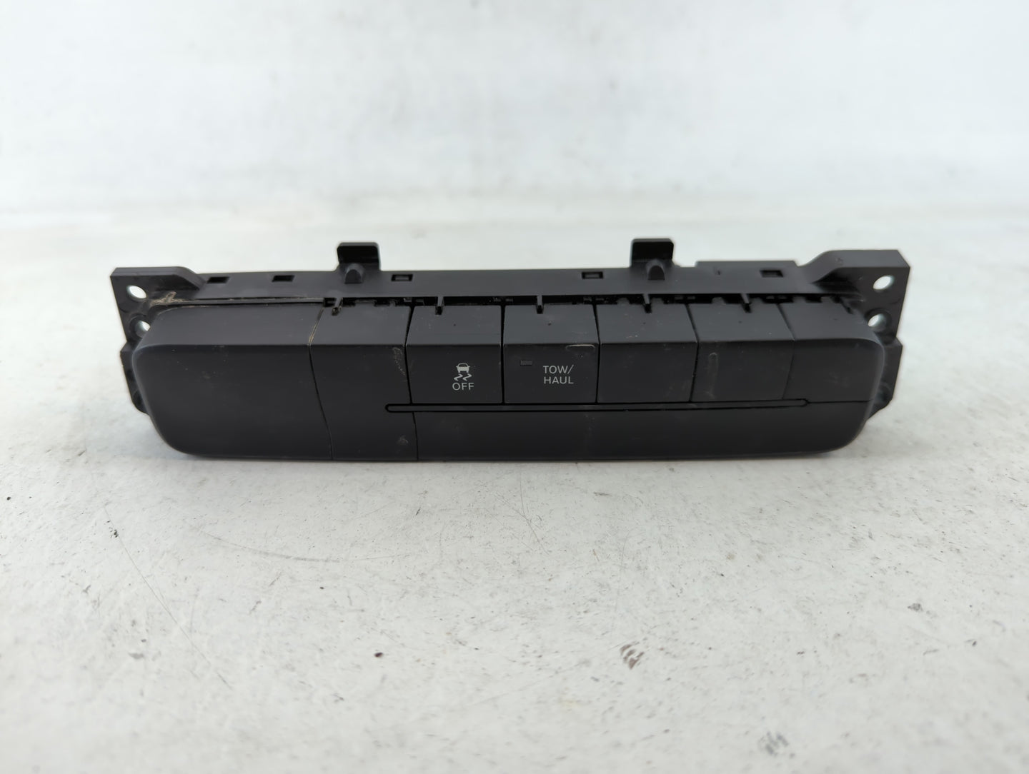 2013 Dodge Ram 1500 Climate Control Module Temperature AC/Heater Replacement P/N:P56054468AA Fits OEM Used Auto Parts - Oemu
