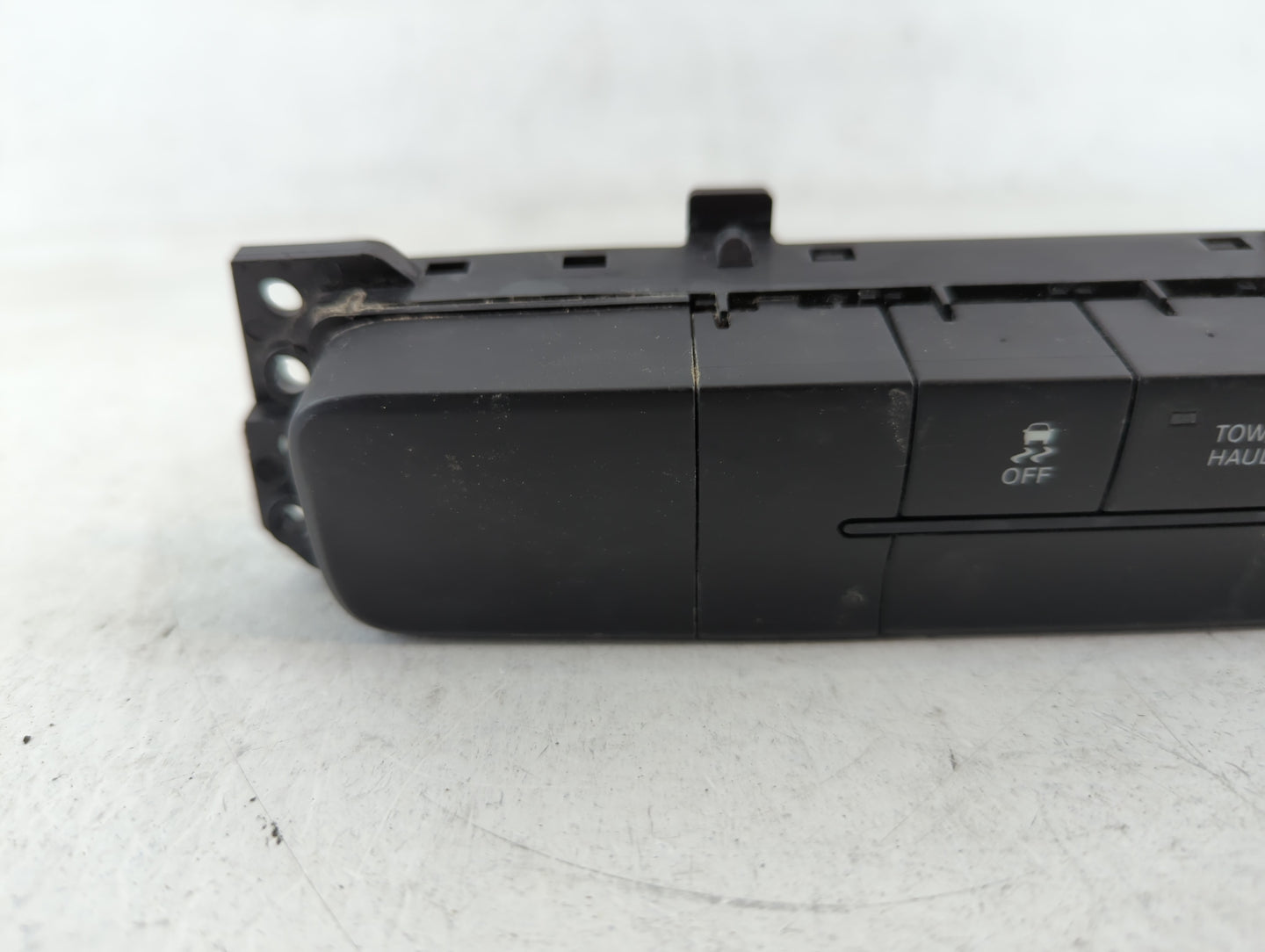 2013 Dodge Ram 1500 Climate Control Module Temperature AC/Heater Replacement P/N:P56054468AA Fits OEM Used Auto Parts - Oemu