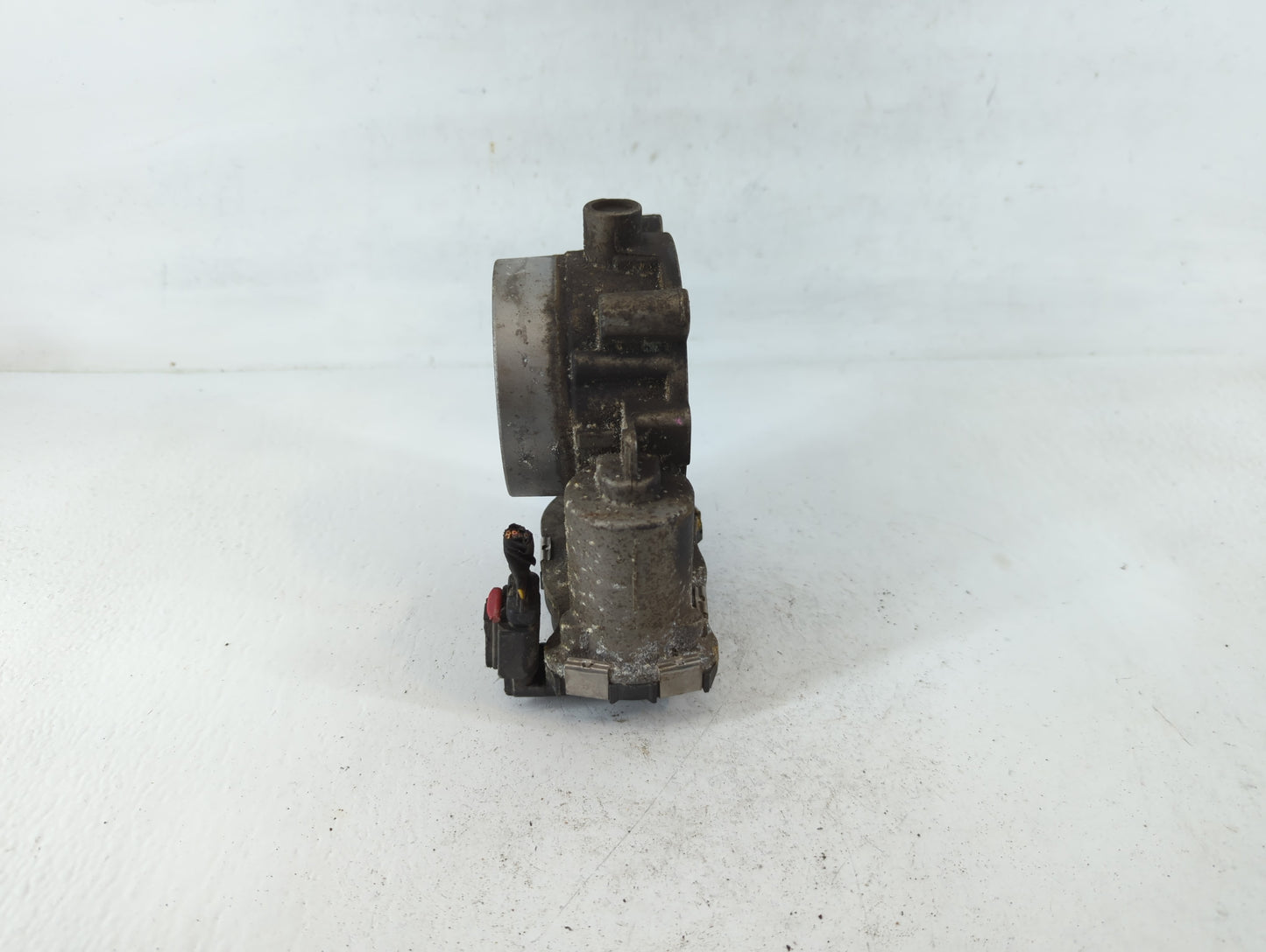2013 Dodge Ram 1500 Throttle Body P/N:53034251AD Fits Fits 2012 2014 2015 2016 2017 2018 2019 2020 2021 2022 OEM Used Auto P