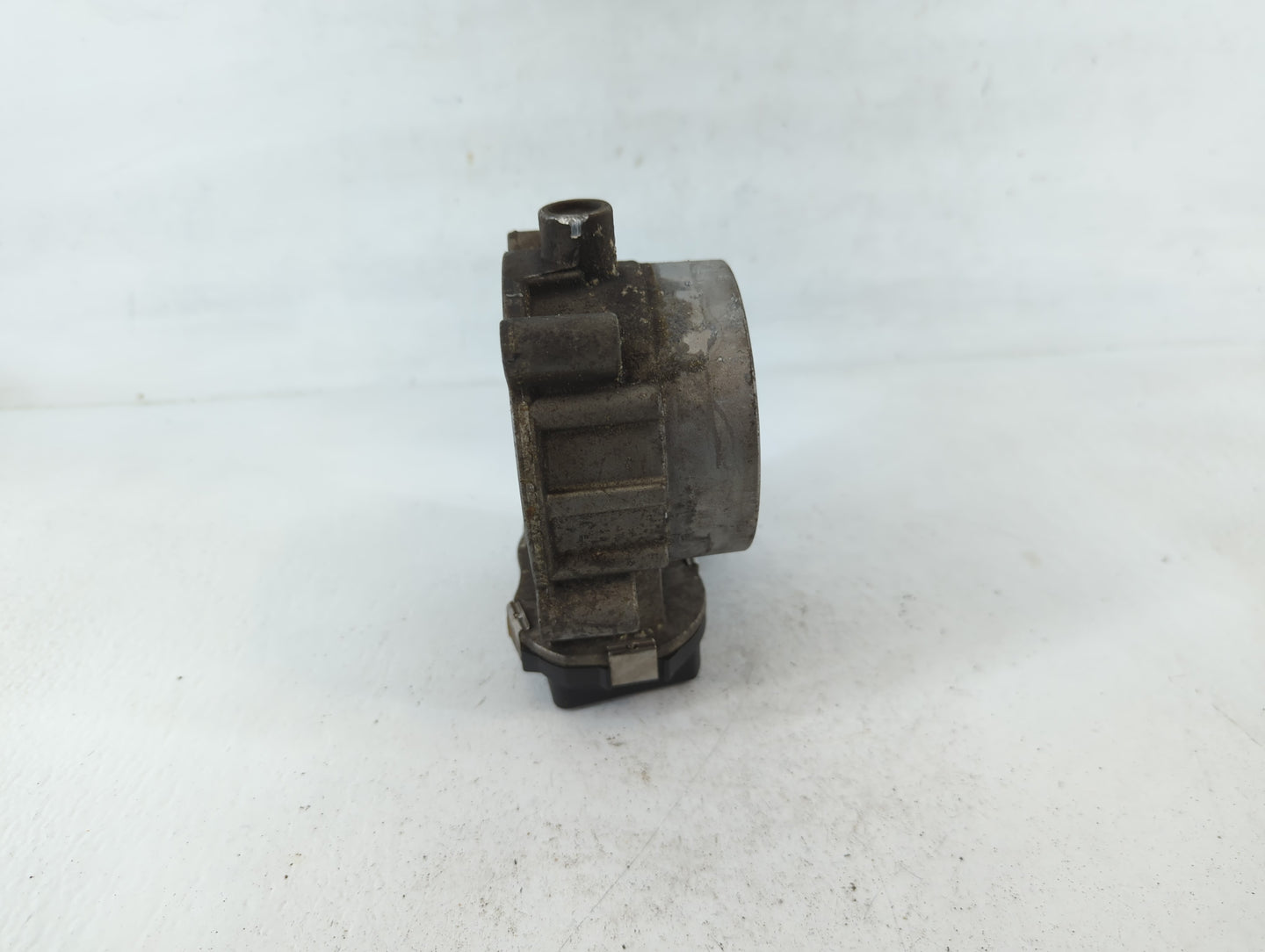 2013 Dodge Ram 1500 Throttle Body P/N:53034251AD Fits Fits 2012 2014 2015 2016 2017 2018 2019 2020 2021 2022 OEM Used Auto P