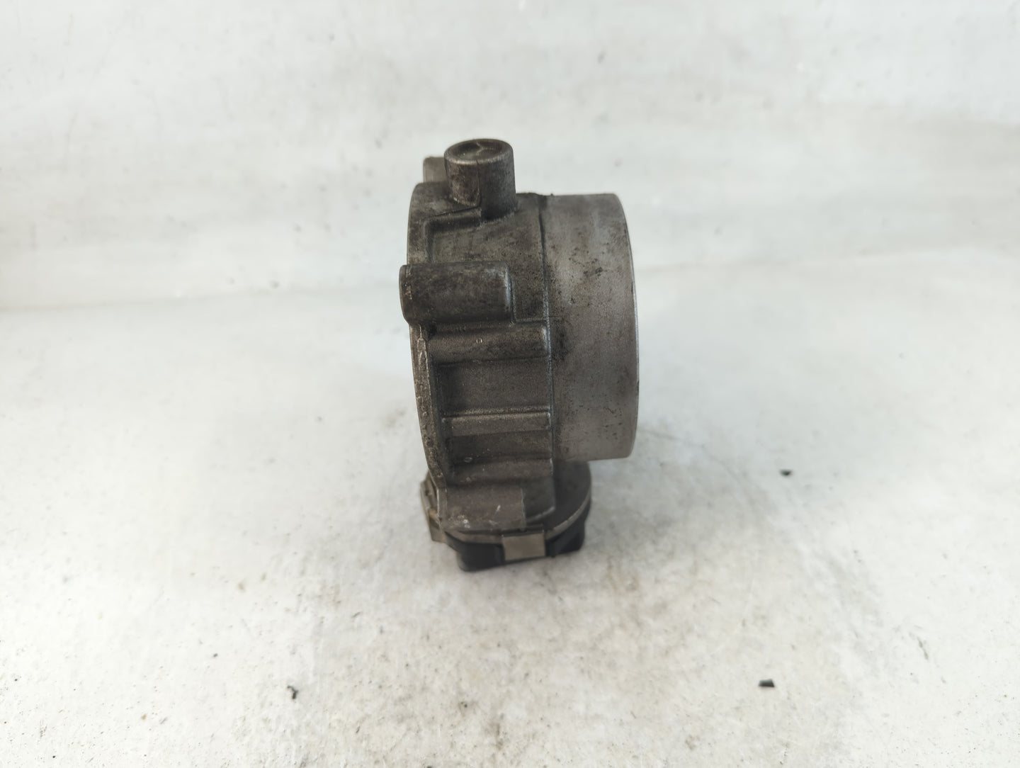2013 Dodge Ram 1500 Throttle Body P/N:53034251 AB Fits Fits 2012 2014 2015 2016 2017 2018 2019 2020 2021 2022 OEM Used Auto 